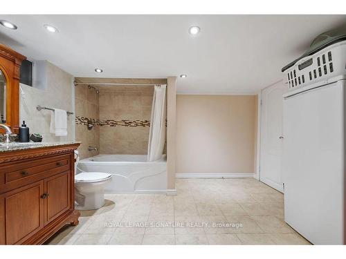 385 Whitmore Ave, Toronto, ON - Indoor Photo Showing Bathroom