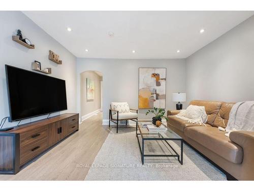 385 Whitmore Ave, Toronto, ON - Indoor Photo Showing Living Room