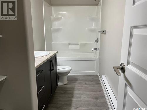 5024 Fairchild Road, Regina, SK - Indoor Photo Showing Bathroom