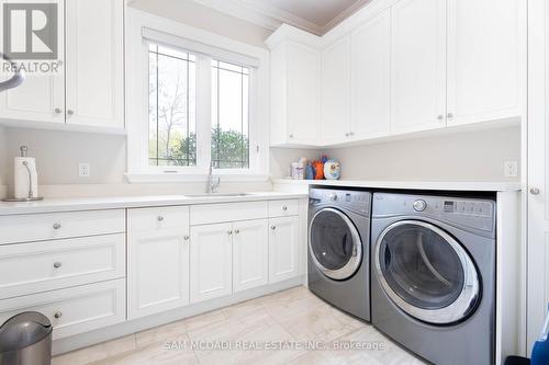 1689 Carolyn Road, Mississauga, ON - Indoor Photo Showing Laundry Room