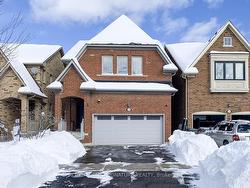 4931 Long Acre Drive  Mississauga, ON L5M 7L1