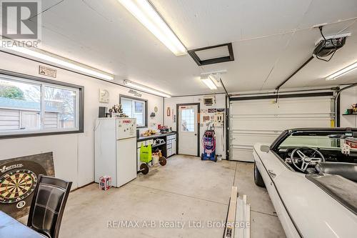 5 Shea Crescent, Kitchener, ON - Indoor Photo Showing Garage