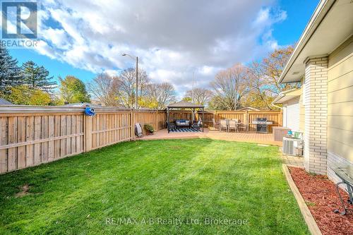 5 Shea Crescent, Kitchener, ON - Outdoor