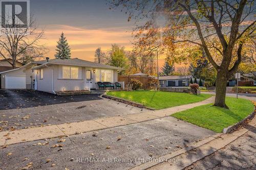 5 Shea Crescent, Kitchener, ON - Outdoor