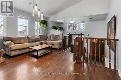 3 Wisteria Court, Kitchener, ON - Indoor