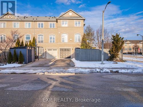 2342 Sutton Drive, Burlington, ON - Outdoor