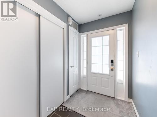 2342 Sutton Drive, Burlington, ON - Indoor Photo Showing Other Room