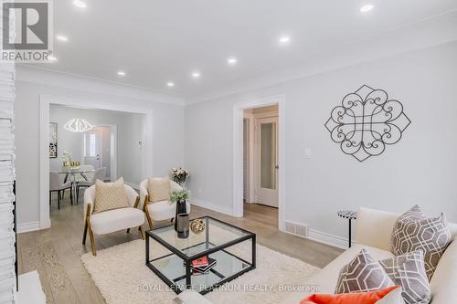 44 Troy Street, Kitchener, ON - Indoor Photo Showing Living Room