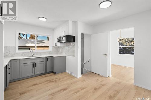 1 Macdonald Crescent, Saskatoon, SK - Indoor Photo Showing Kitchen