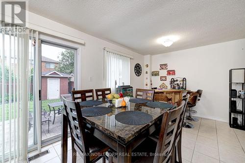 3925 Stoneham Way, Mississauga, ON - Indoor Photo Showing Dining Room