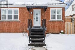 410 CROCKETT STREET  Hamilton, ON L8V 1J1