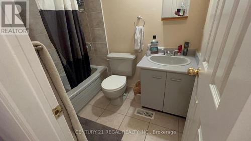 3364 Fenwick Crescent, Mississauga, ON - Indoor Photo Showing Bathroom