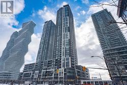 PH05 - 510 CURRAN PLACE  Mississauga, ON L5B 0J8