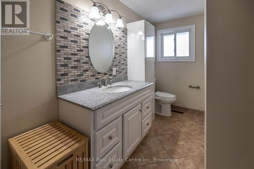 461 Strasburg Road, Kitchener, ON - Indoor Photo Showing Bathroom