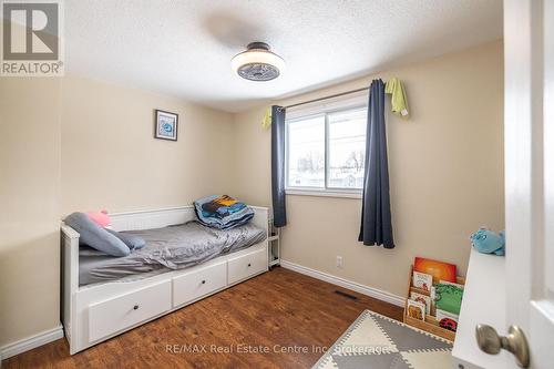 461 Strasburg Road, Kitchener, ON - Indoor Photo Showing Bedroom