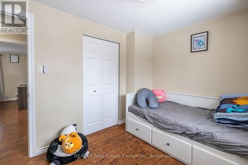 461 Strasburg Road, Kitchener, ON - Indoor Photo Showing Bedroom