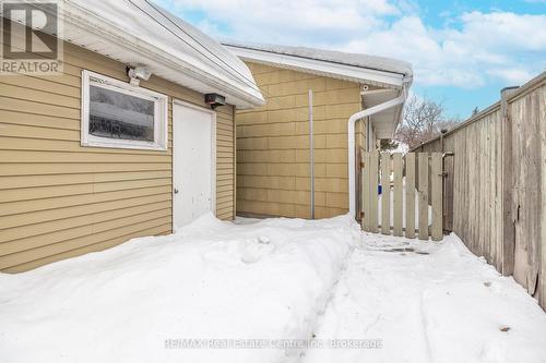 461 Strasburg Road, Kitchener, ON - Outdoor With Exterior