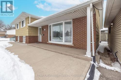 461 Strasburg Road, Kitchener, ON - Outdoor