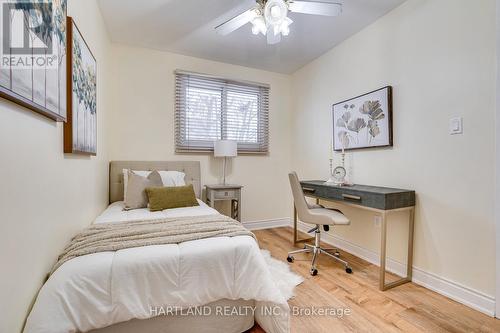 11 Maitland Avenue, Hamilton, ON - Indoor Photo Showing Bedroom