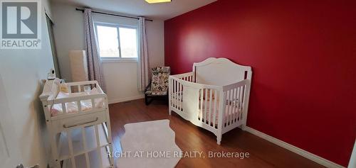 4097 Melia Drive, Mississauga, ON - Indoor Photo Showing Bedroom