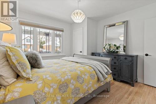 346 East 28Th Street, Hamilton, ON - Indoor Photo Showing Bedroom