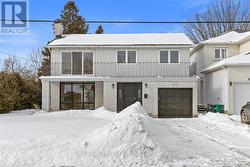 1737 ATHANS AVENUE  Ottawa, ON K1T 1L2