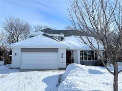 15 Inverary BAY  Winnipeg, MB R3R 3K4