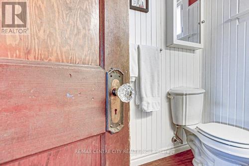 6 Thomas Janes Drive, London, ON - Indoor Photo Showing Bathroom