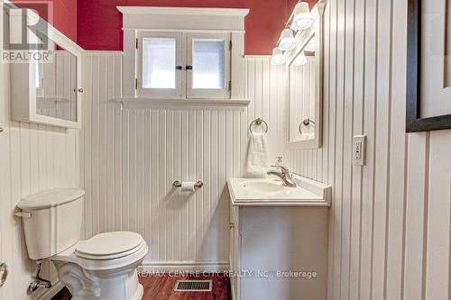 6 Thomas Janes Drive, London, ON - Indoor Photo Showing Bathroom