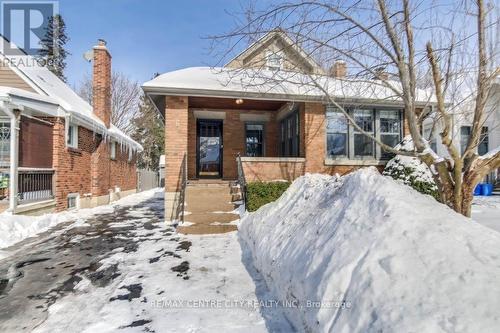 6 Thomas Janes Drive, London, ON - Outdoor With Facade