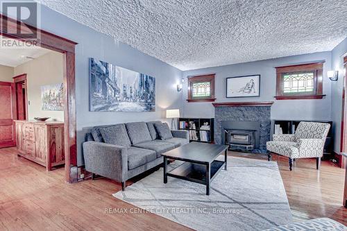 6 Thomas Janes Drive, London, ON - Indoor Photo Showing Living Room With Fireplace