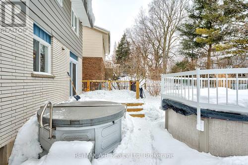 98 Mccarron Crescent, Waterloo, ON - Outdoor With Deck Patio Veranda With Exterior