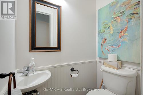 98 Mccarron Crescent, Waterloo, ON - Indoor Photo Showing Bathroom