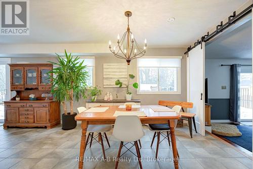 98 Mccarron Crescent, Waterloo, ON - Indoor Photo Showing Dining Room