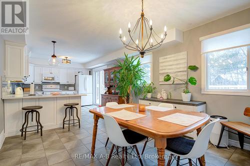 98 Mccarron Crescent, Waterloo, ON - Indoor Photo Showing Dining Room