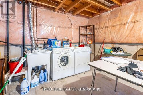 186 Locheed Drive, Hamilton, ON - Indoor Photo Showing Laundry Room