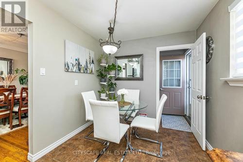 2485 Harman Court, Mississauga, ON - Indoor Photo Showing Dining Room