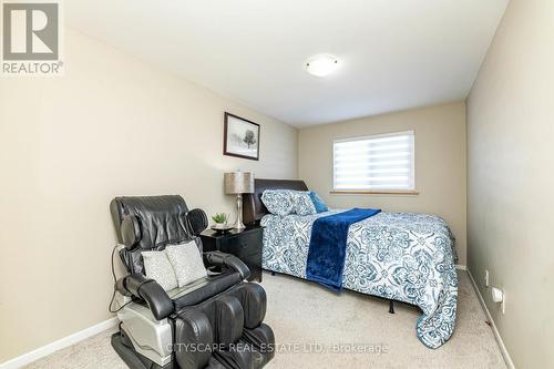 2485 Harman Court, Mississauga, ON - Indoor Photo Showing Bedroom