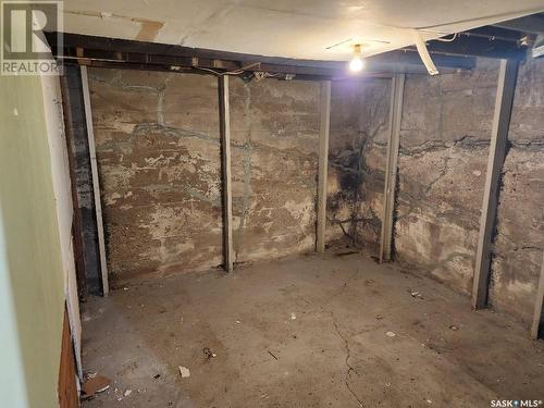 2170 Lindsay Street, Regina, SK - Indoor Photo Showing Basement