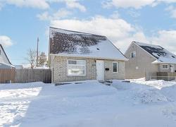 634 Harbison AVE  Winnipeg, MB R2L 0V9