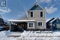 55 EAST BEND Avenue N  Hamilton, ON L8L 7E4