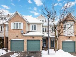 32-55 Barondale Dr  Mississauga, ON L4Z 3P9