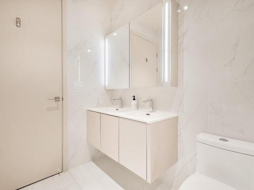 Bathroom - 3802-1188 Av. Union, Montréal (Ville-Marie), QC - Indoor Photo Showing Bathroom