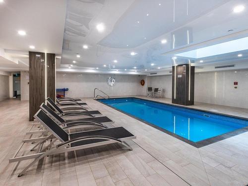Pool - 3802-1188 Av. Union, Montréal (Ville-Marie), QC - Indoor Photo Showing Other Room With In Ground Pool