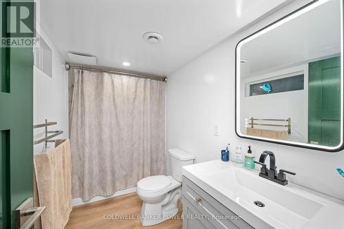 27 Belgrave Avenue, London, ON - Indoor Photo Showing Bathroom