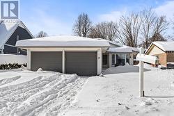 25 COTTONWOOD CRESCENT  London, ON N6G 2Y7