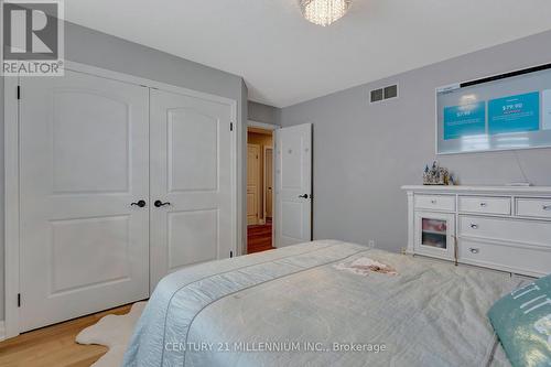 7 Jacob Gingrich Drive, Kitchener, ON - Indoor Photo Showing Bedroom