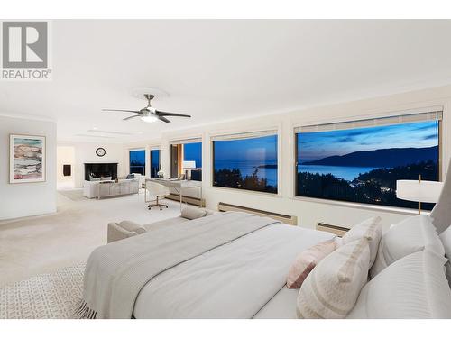 5532 Westhaven Road, West Vancouver, BC - Indoor Photo Showing Bedroom