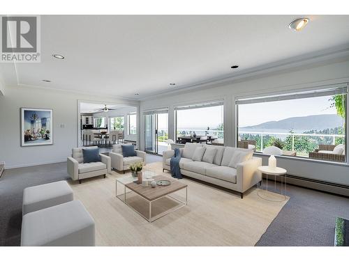 5532 Westhaven Road, West Vancouver, BC - Indoor Photo Showing Living Room