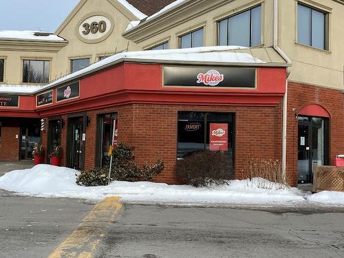 Commerce - 101-360 Boul. De La Seigneurie O., Blainville, QC 